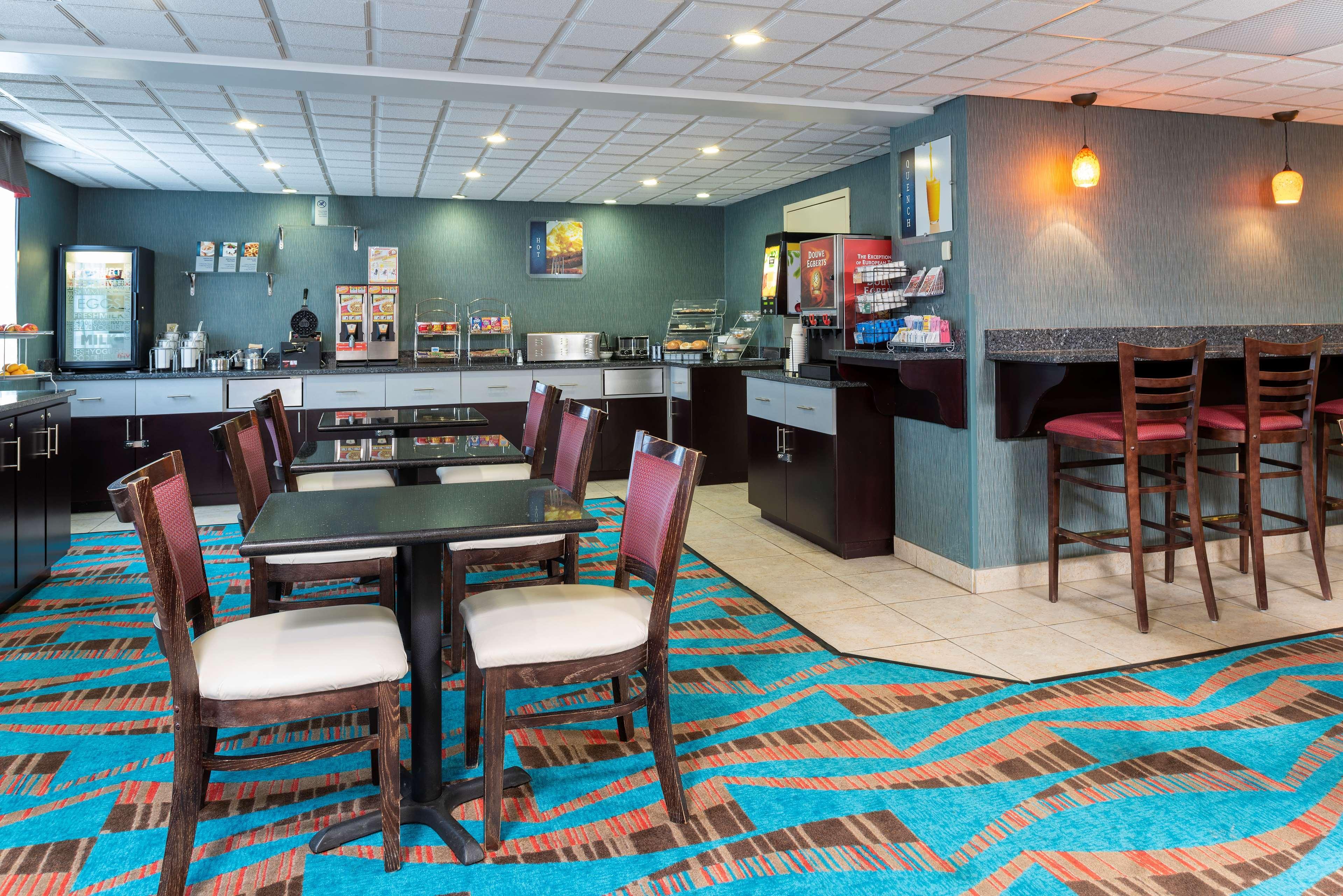 Best Western Dutch Valley Inn New Philadelphia Exterior foto